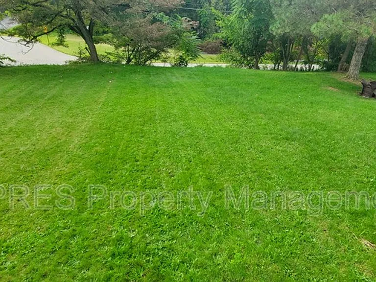 317 Garden Hill Dr — Photo 15