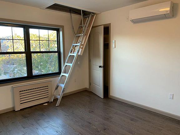 5th image of 210-10 41st Ave