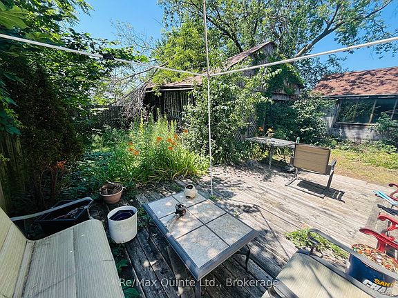 3rd image of 92 Foster Ave S