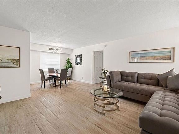 3rd image of 135 Shore Ct APT 101