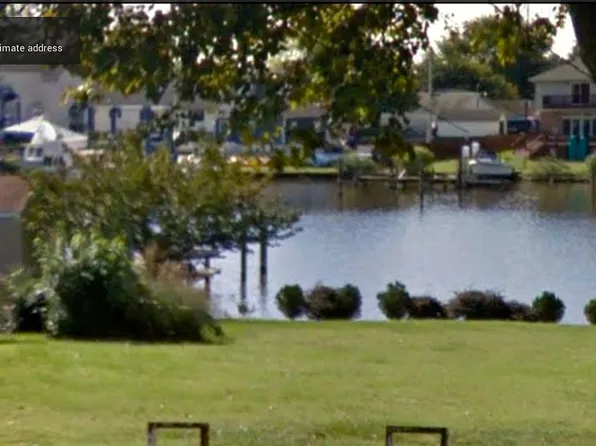 7801 N Cove Rd, Sparrows Point, MD 21219