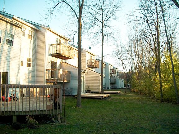 2nd image of 38843 N Cedar Crest Dr