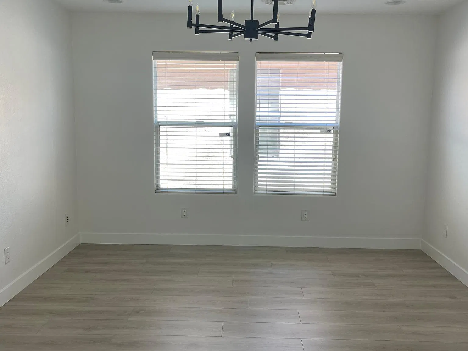 2 bed, 2.5 bath, 1714 sqft, $1,950 — Photo 4