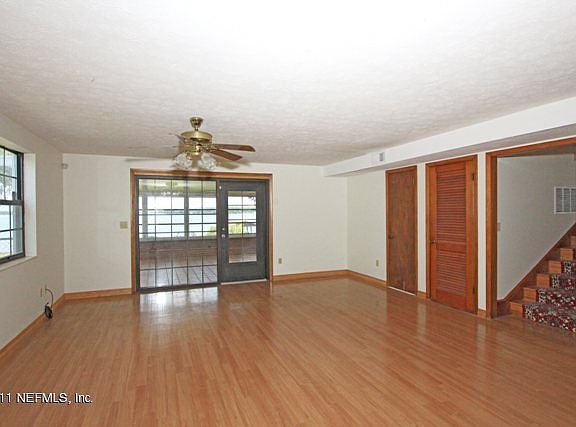 5th image of 275 RIVER Drive