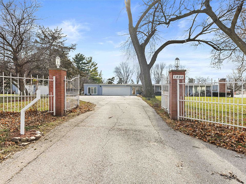 1st image of 1900 McKinley Ave