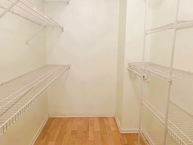 147 Kelton St #610 — Photo 10
