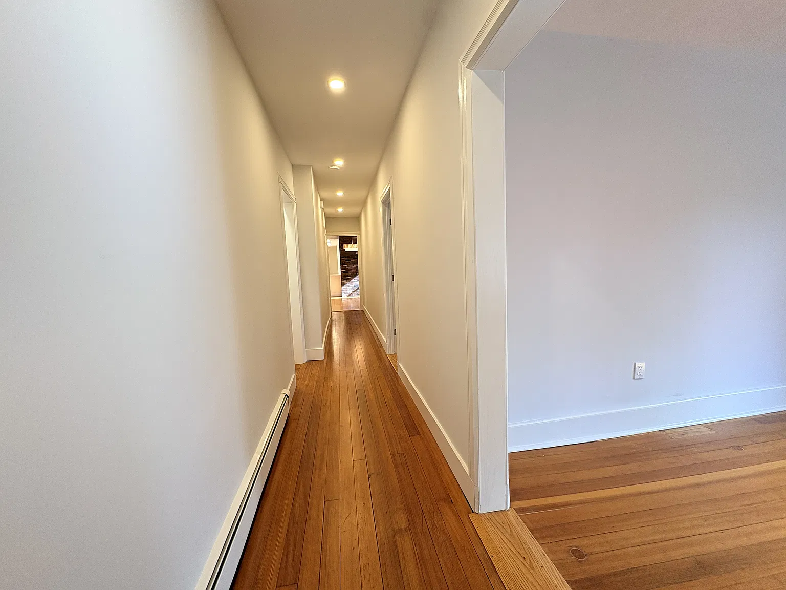 2 bed, 1142 sqft, $3,800 — Photo 3