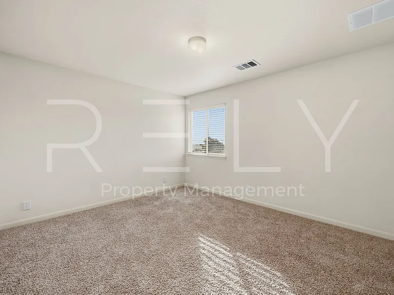 1405 Sunny Meadows Loop — Photo 35