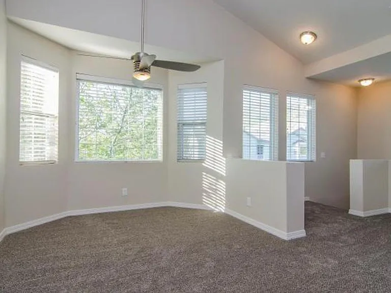 966 S Courtyard Ln — Photo 6