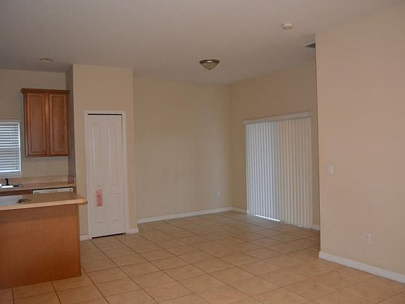2nd image of 2058 Great Falls Way