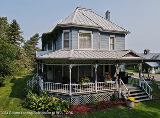 105 E Columbia Rd, Mason, MI 48854