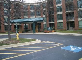 1285 Luther Ln APT 113, Arlington Heights, IL 60004