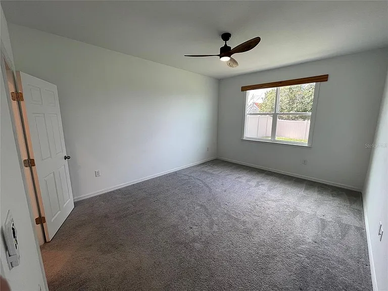 689 Crown Rose Dr — Photo 30
