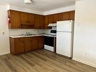 55 Woodcott Rd — Photo 3
