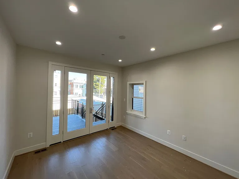1125 Fairmont St NW — Photo 15
