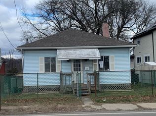 1532 Chartiers Ave, Mc Kees Rocks, PA 15136