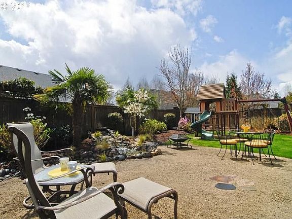 huge, tranquil back yard