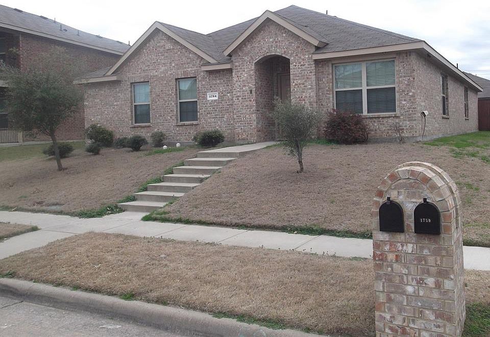 1st image of 1754 Pioneer Way