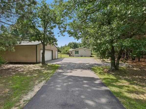 2765 2nd Ave, Oxford, WI 53952