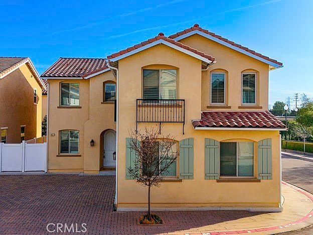 1st image of 4057 N Highland Ct