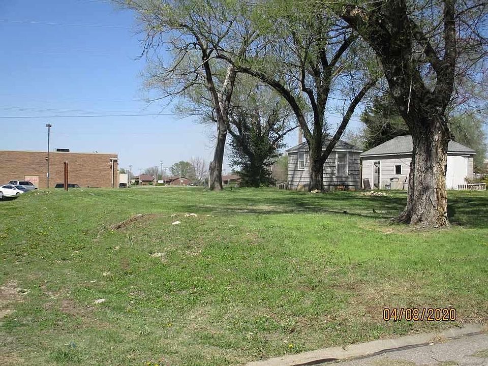 1st image of 430 E 15th Ave