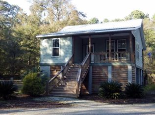 8400 Palmetto Rd, Edisto Island, SC 29438