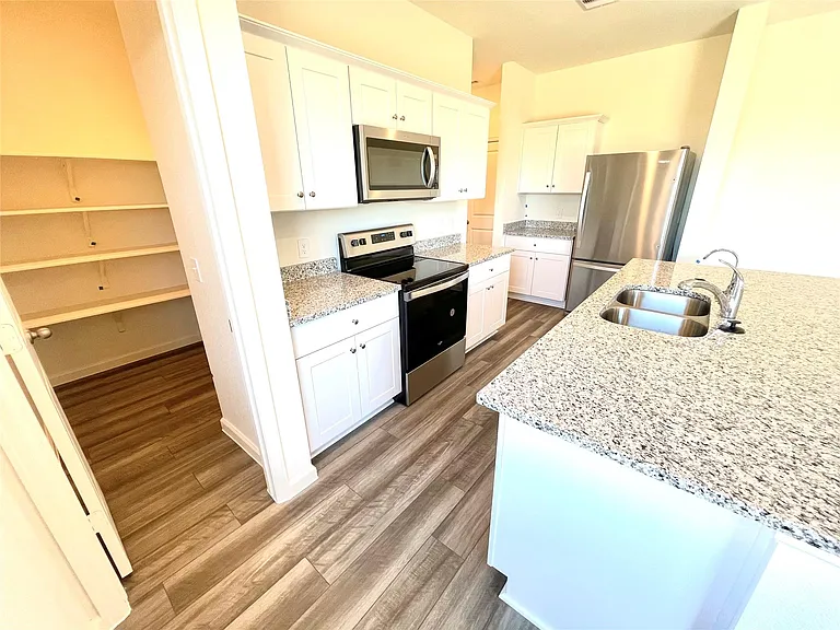 5915 Grantgrala Dr — Photo 17