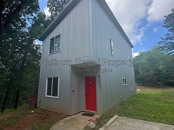 3rd image of 4730 Parks Rd
