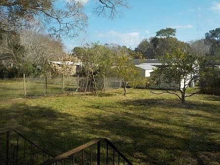 1st image of 800 Allen Ave