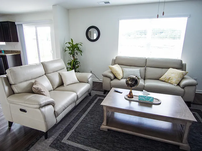 3700 Burlington Dr — Photo 6