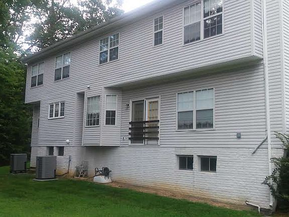 5th image of 5914 Cambridge Dr
