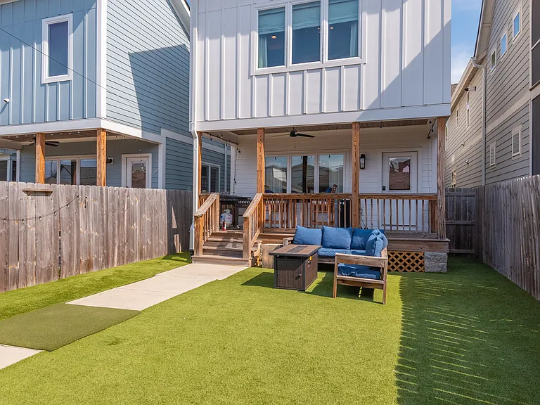 5605A California Ave — Photo 20