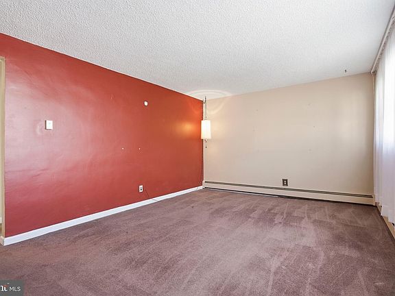 4th image of 2704 Quaint St