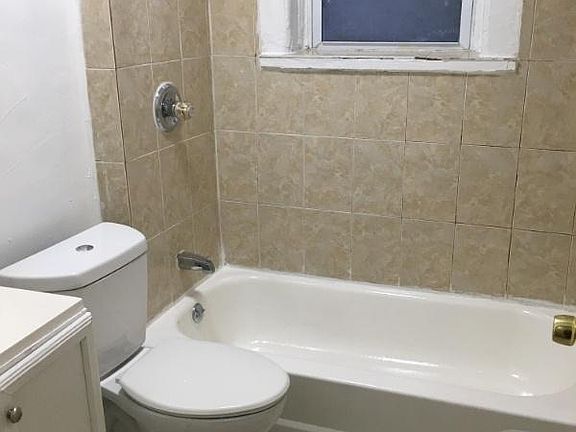 5th image of 759 Highland Ave APT 10