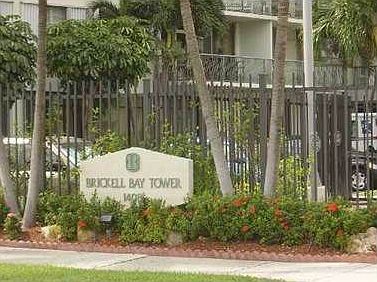 1st image of 1408 SE Bayshore Dr APT 106