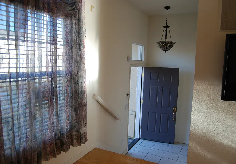 3737 Langdon Cmn — Photo 4