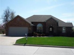 4712 S April Ave, Springfield, MO 65810