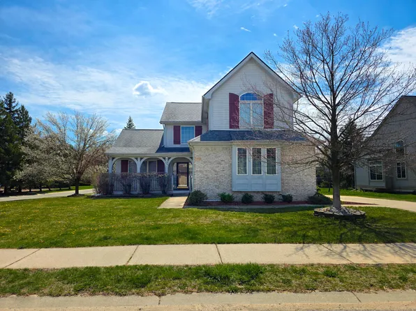 5795 Versailles Ave, Ann Arbor, MI 48103