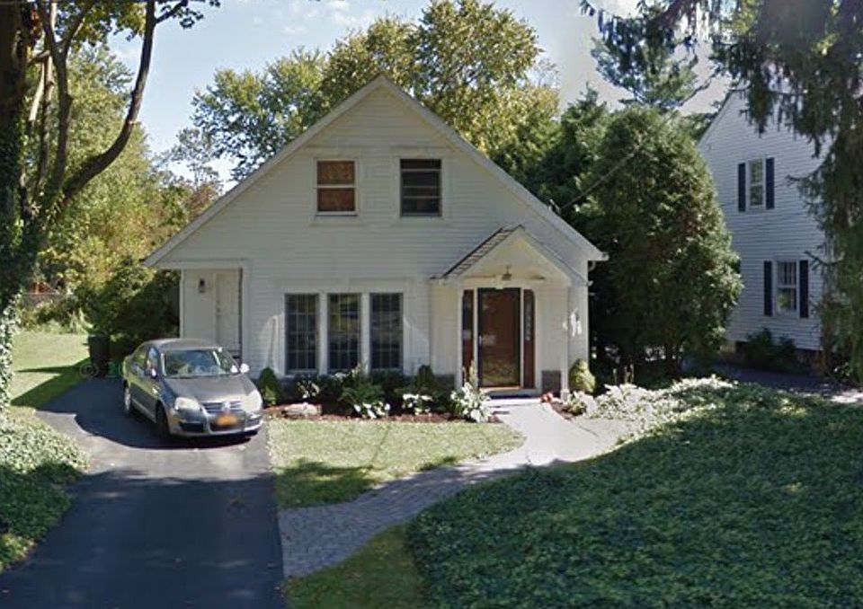 1st image of 96 S Lake St
