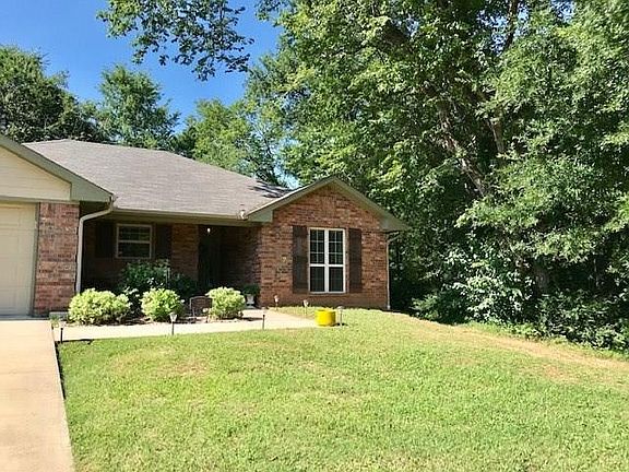2nd image of 3025 Aikin Dr