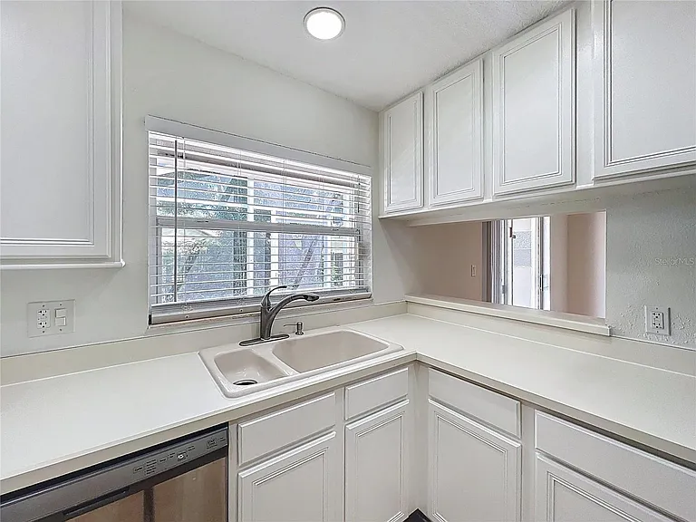 8029 Gillette Ct — Photo 13