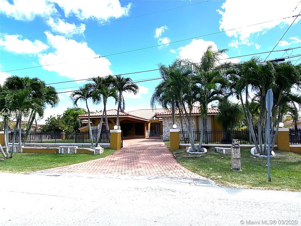 1st image of 8400 Grand Canal Dr