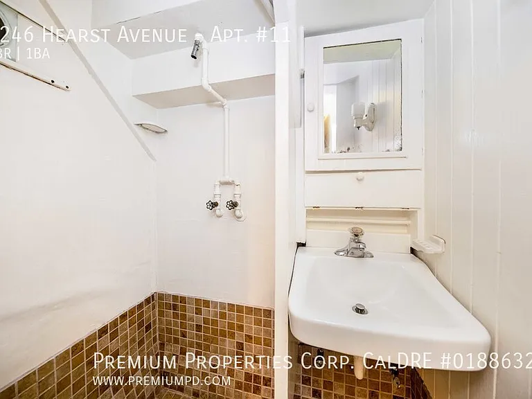 1246 Hearst Ave #11 — Photo 9