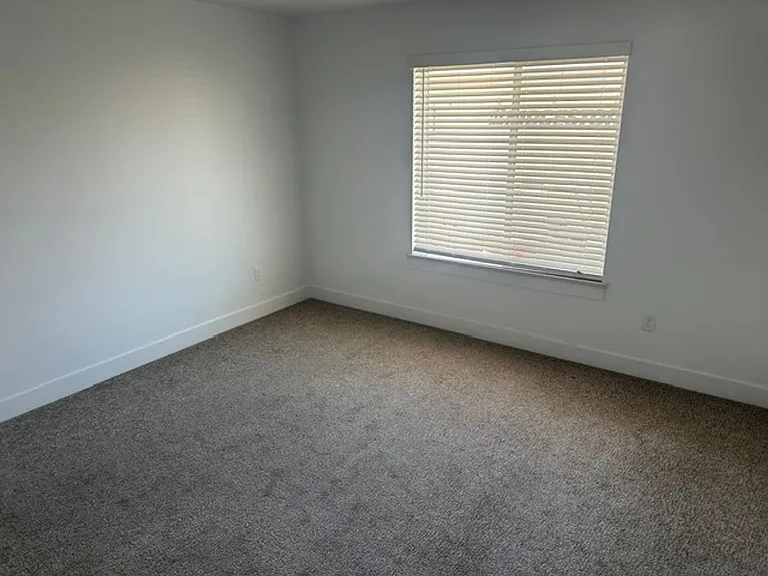 5412 W Granite Ave — Photo 11