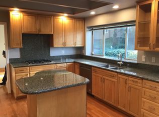 7458 W Mercer Way, Mercer Island, WA 98040