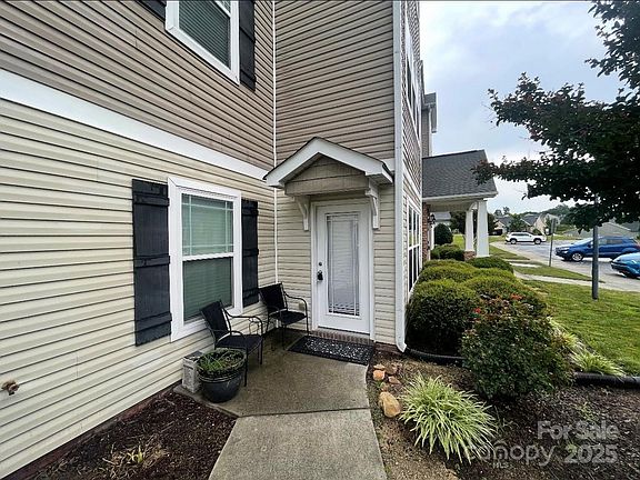 3rd image of 5430 Forester Dr