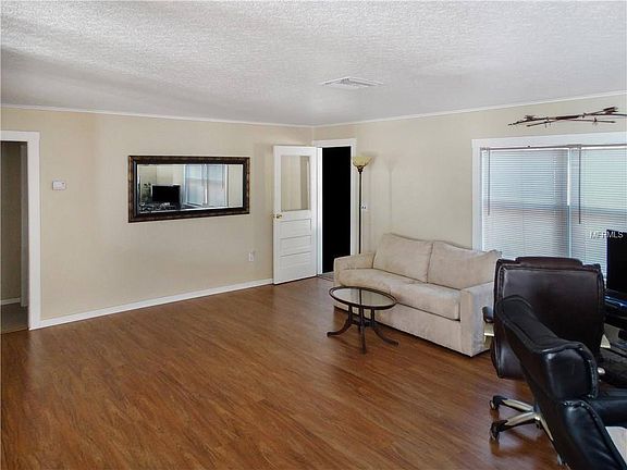 3rd image of 15491 Avalon Ave