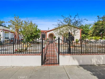 627 E Bishop St, Santa Ana, CA, 92701