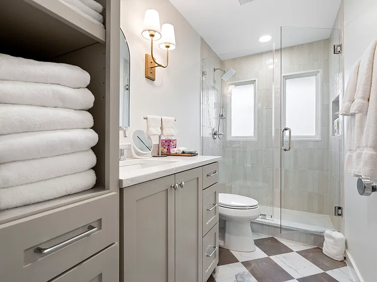 6501 Ravendale Ln — Photo 23