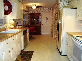 4th image of 202 Briarcreek Dr
